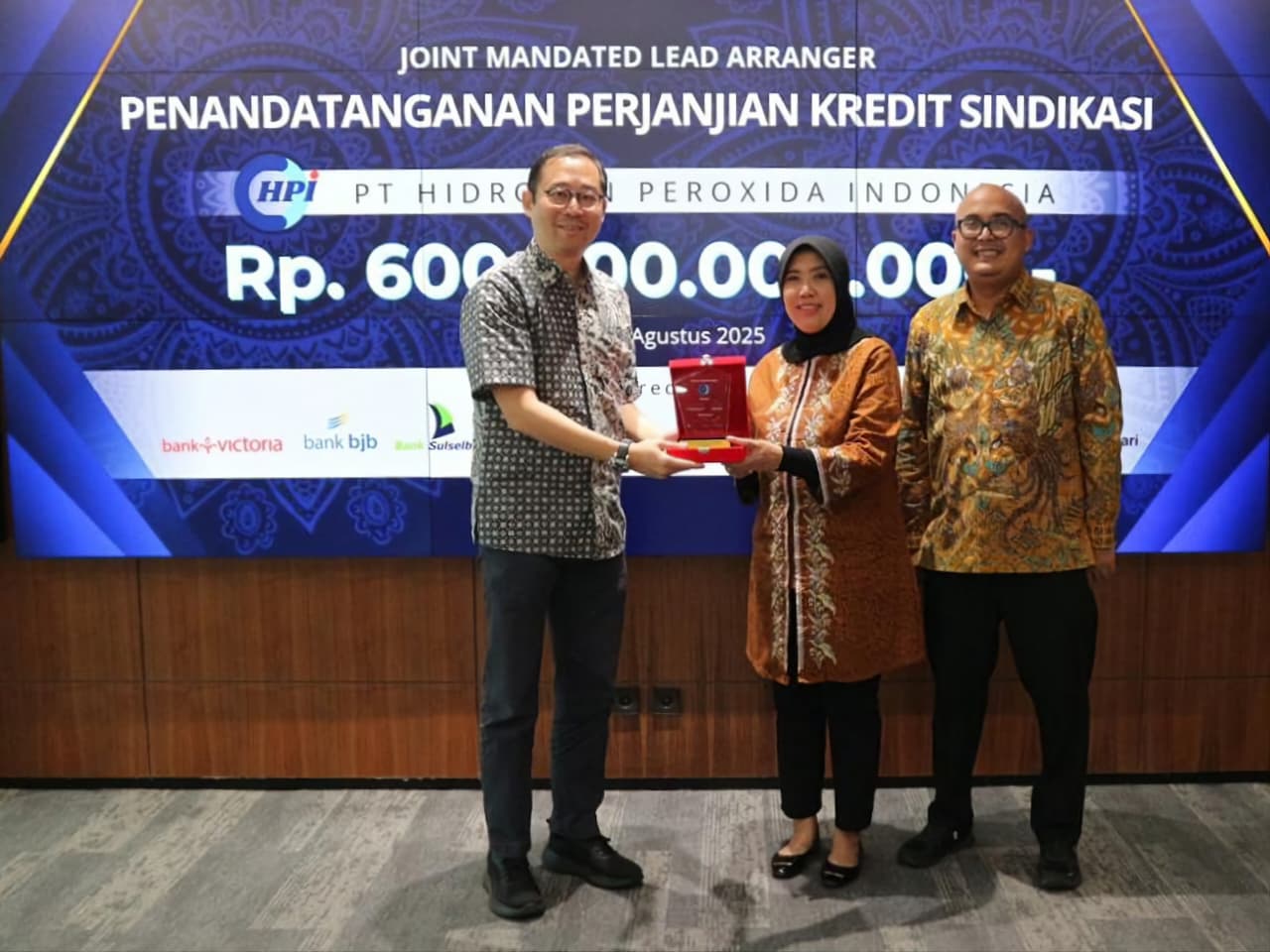 Bersama Bank Victoria, bank bjb Perkuat Dukungan pada Proyek Kimia Strategis Rp600 Miliar