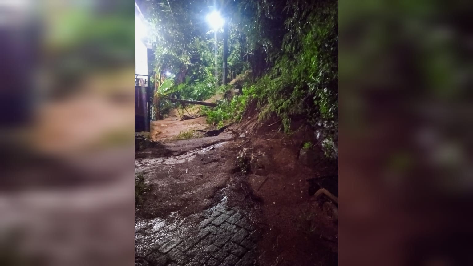 Tebing di Bumi Agung Sukatani Kembali Longsor