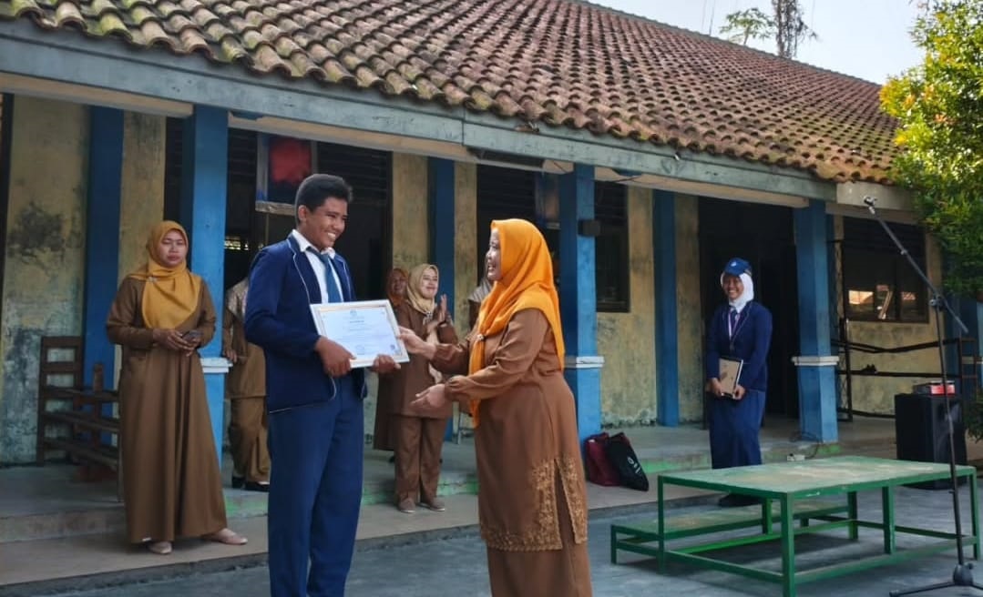 Gidion Bastian Juara 3 FLS3N Provinsi Banten