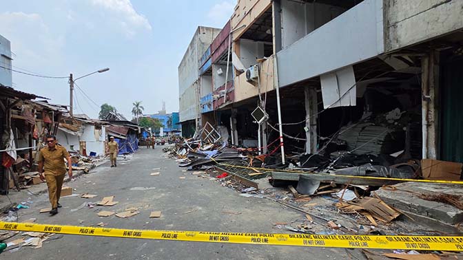 Ruko Eks Ledakan Terancam Dibongkar