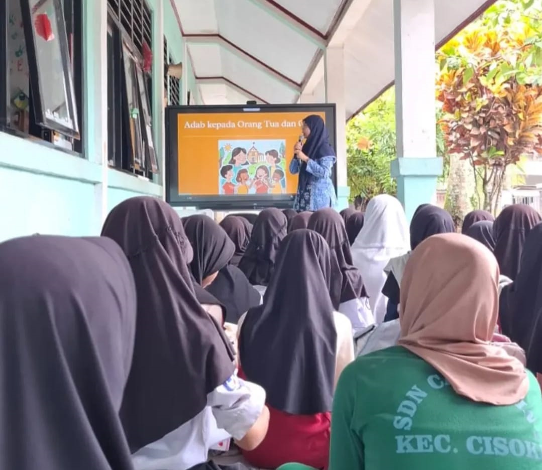 SDN Caringin I Bahas Adab Kepada Guru dan Orang Tua