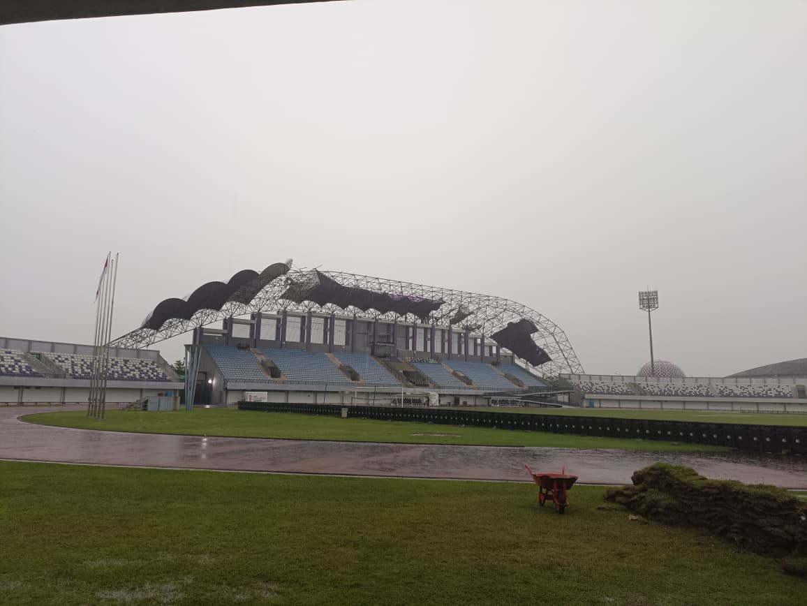 Puting Beliung Terjang Kelapa Dua, Stadion Indomilk Arena Rusak Parah