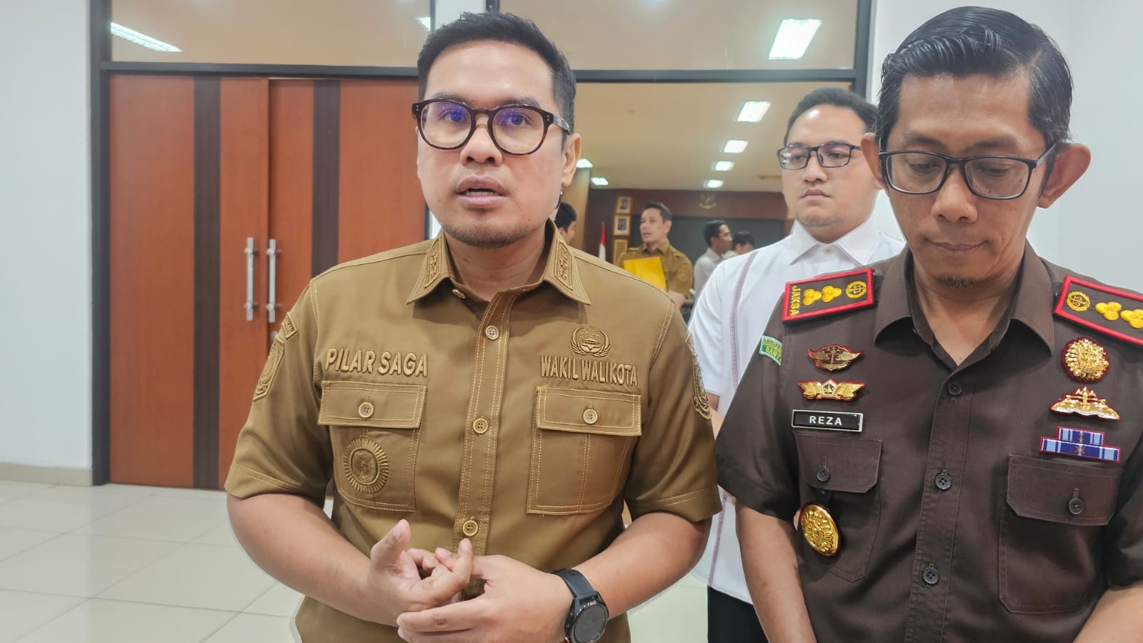 Warga Sekitar TPAS Cilowong Minta Kompensasi Rp1 Miliar