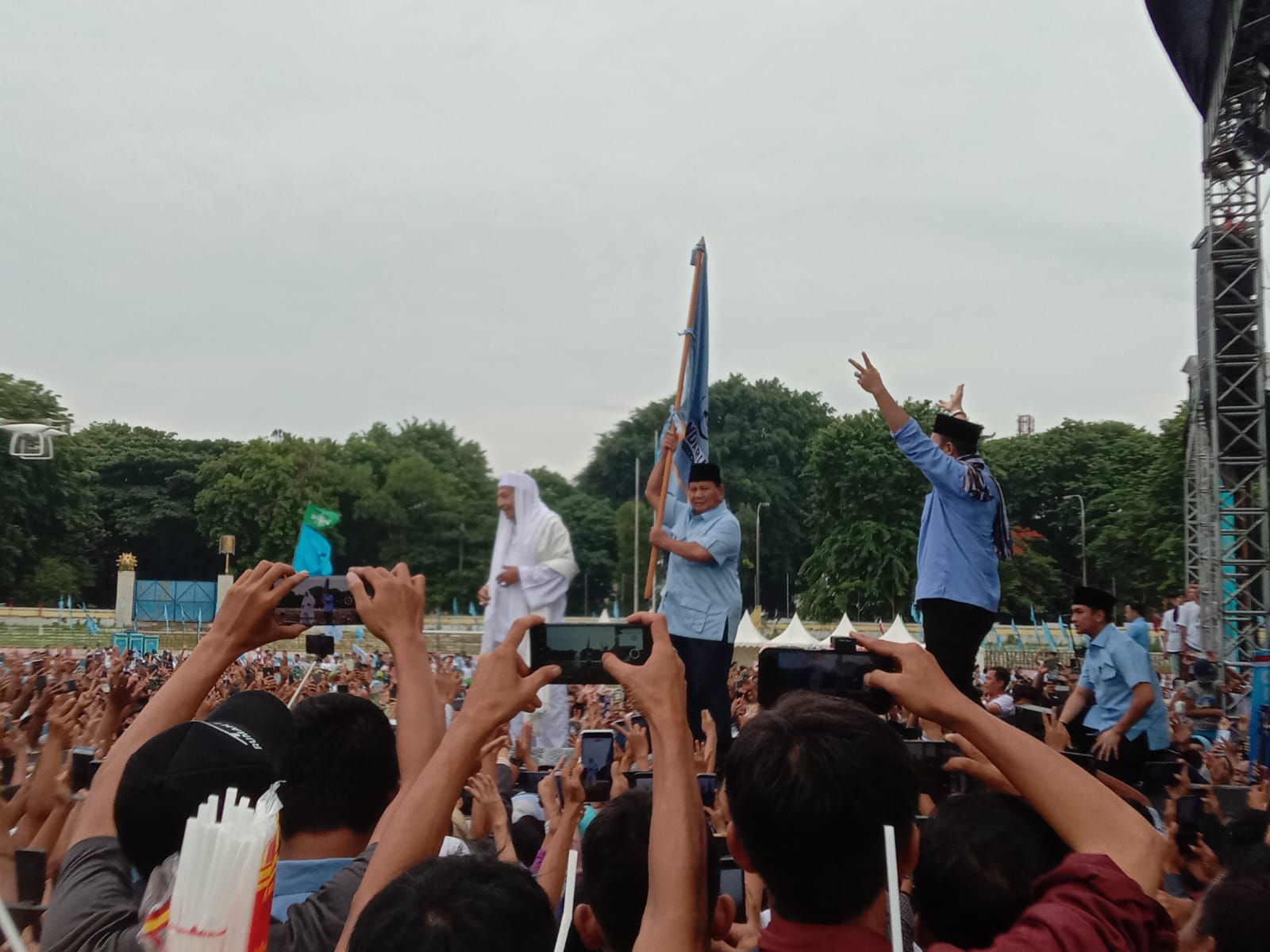 Di Hadapan Pendukungnya di Banten, Prabowo Janji Bakal Lanjutkan Pembangunan Jokowi