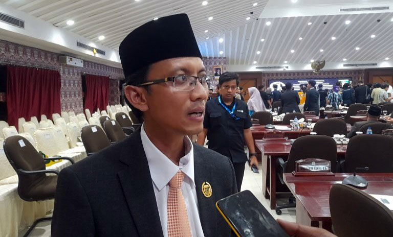 Dewan Ajak Warga Perkuat Nilai Moral Anak