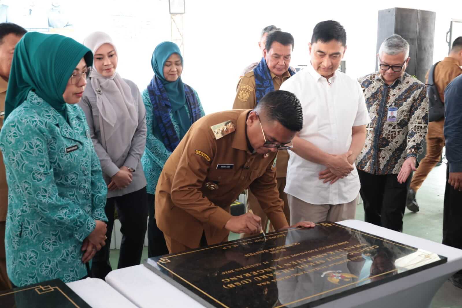 Sasar Sekolah Gratis, Banten Resmikan 7 Sekolah Baru