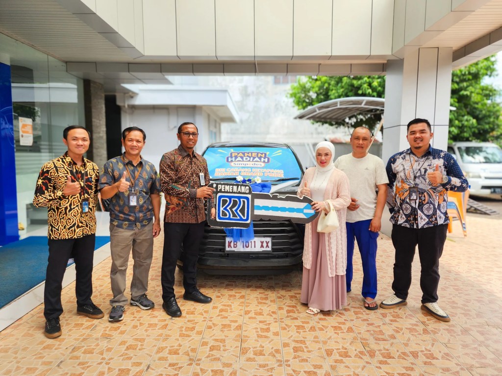 BRI Ketapang Hadiahkan All New Avanza ke Nasabah Setia