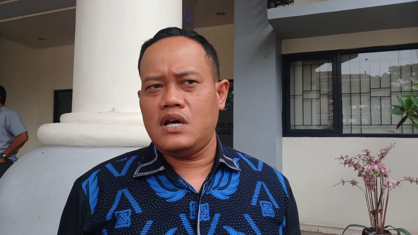 KPU Kota Serang Diminta Jaga Pendistribusian Logistik saat Musim Hujan