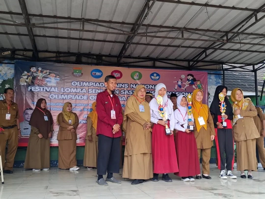 Dua Siswa SDN Karet III Berprestasi di FLS3N Sepatan
