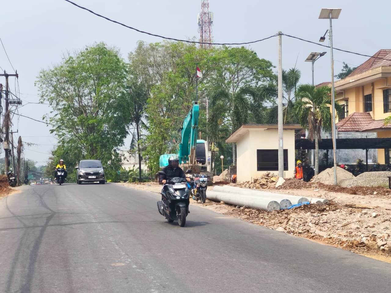 Warga Keluhkan Pembangunan Jalan Sempu-Boru, Tak Ada Papan Informasi Proyek
