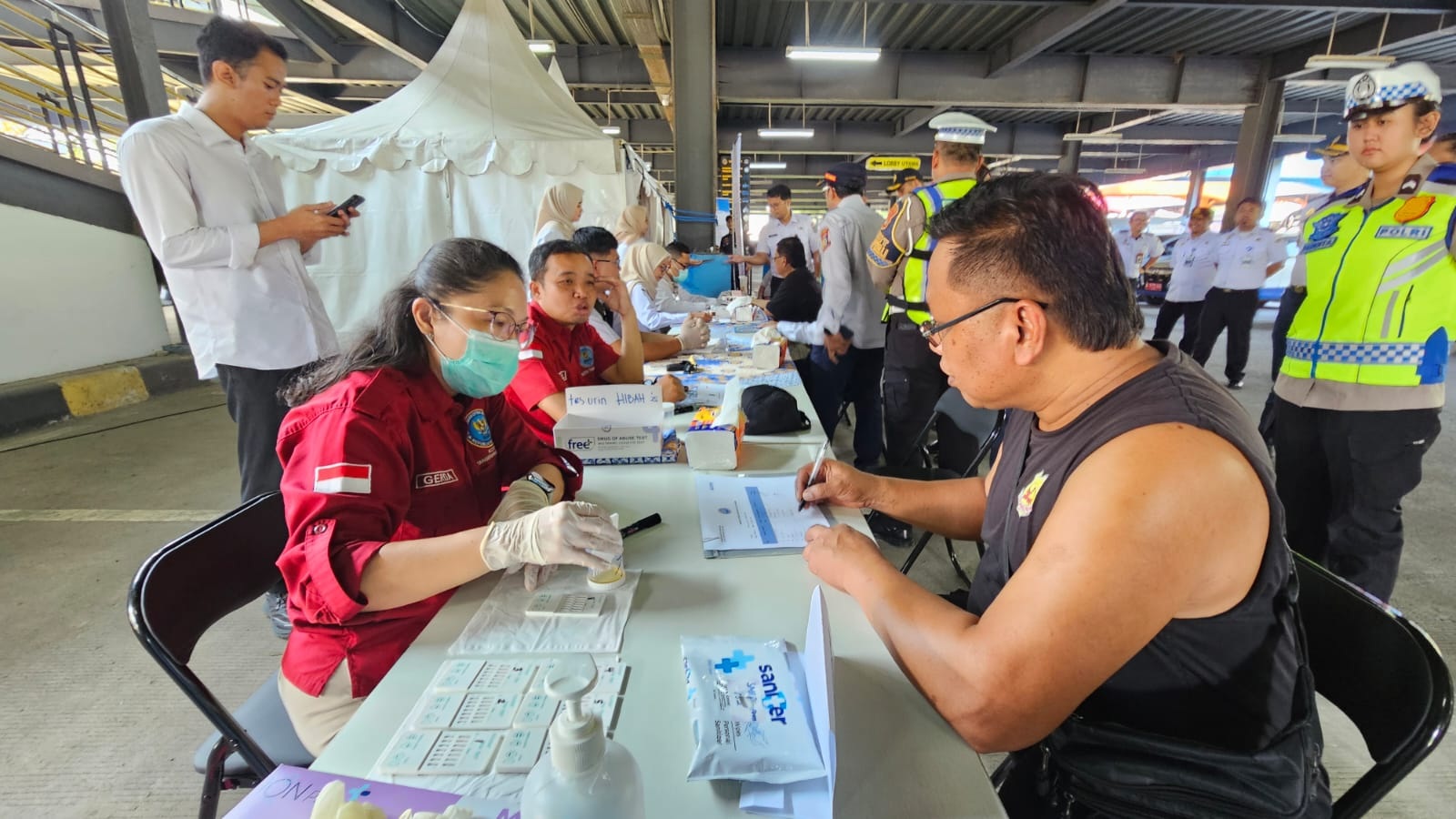 Jelang Arus Mudik, Awak Bus Dites Urine