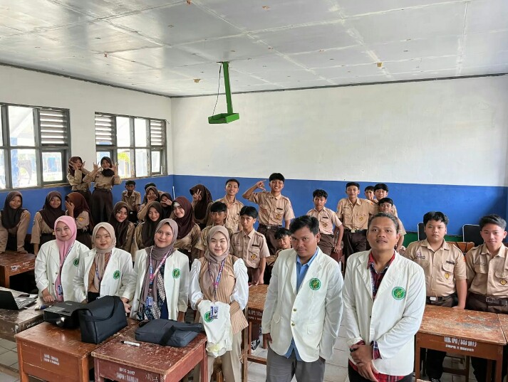 KKN 31 UIN SMH Banten Kunjungi SMPN 1 Banjar, Bagikan Edukasi Mengenai Urgensi Pendidikan 2045