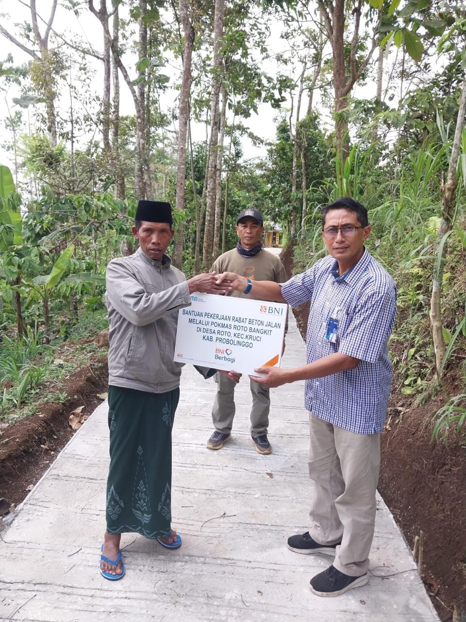 Dari Bekasi hingga Probolinggo, BNI Bantu Perbaikan Infrastruktur Dorong Pertumbuhan Ekonomi di Desa