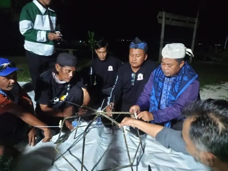Boedak Saung Lakukan Transplantasi Terumbu Karang