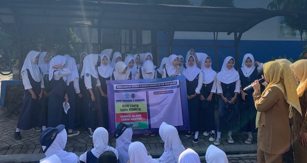 SMPN 3 Cisoka Deklarasi Anti Make Up, Melarang Siswi Gunakan Make Up Berlebihan