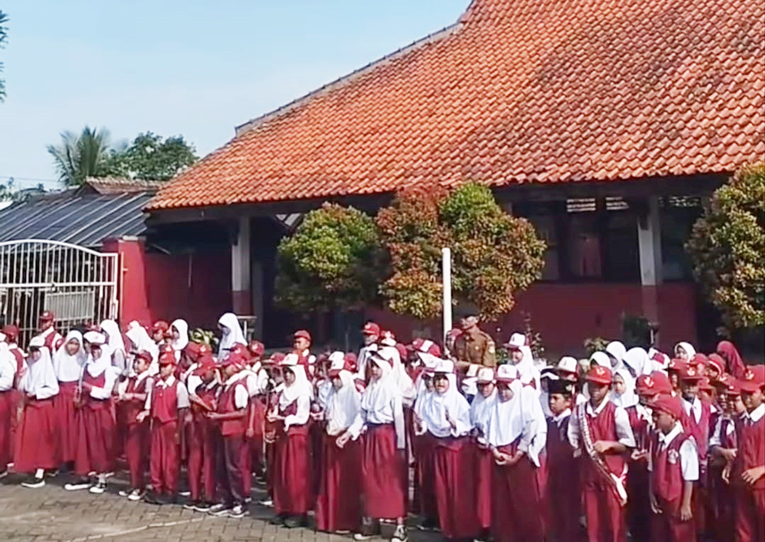 SDN Slapajang II Sambut Siswa Pasca Libur Idulfitri