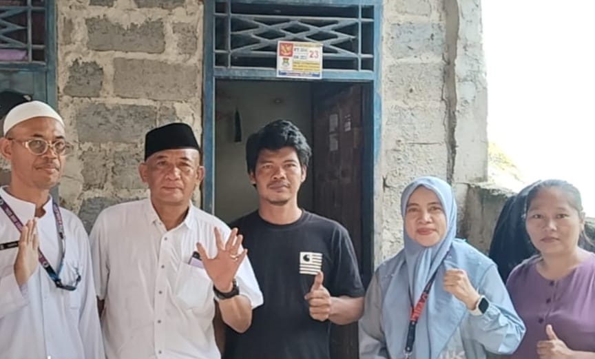 Calon Penerima Bansos di Desa Jatiwaringin Divalidasi