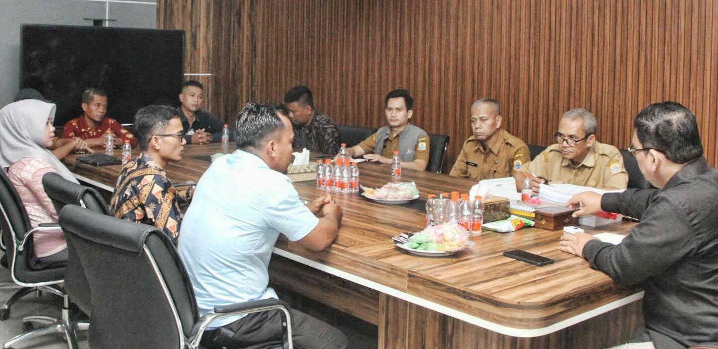 Wabup Amir Terima Audiensi Mantri Tani Desa
