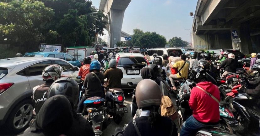 Proyek Jembatan Sasak Rembaga Picu Kemacetan