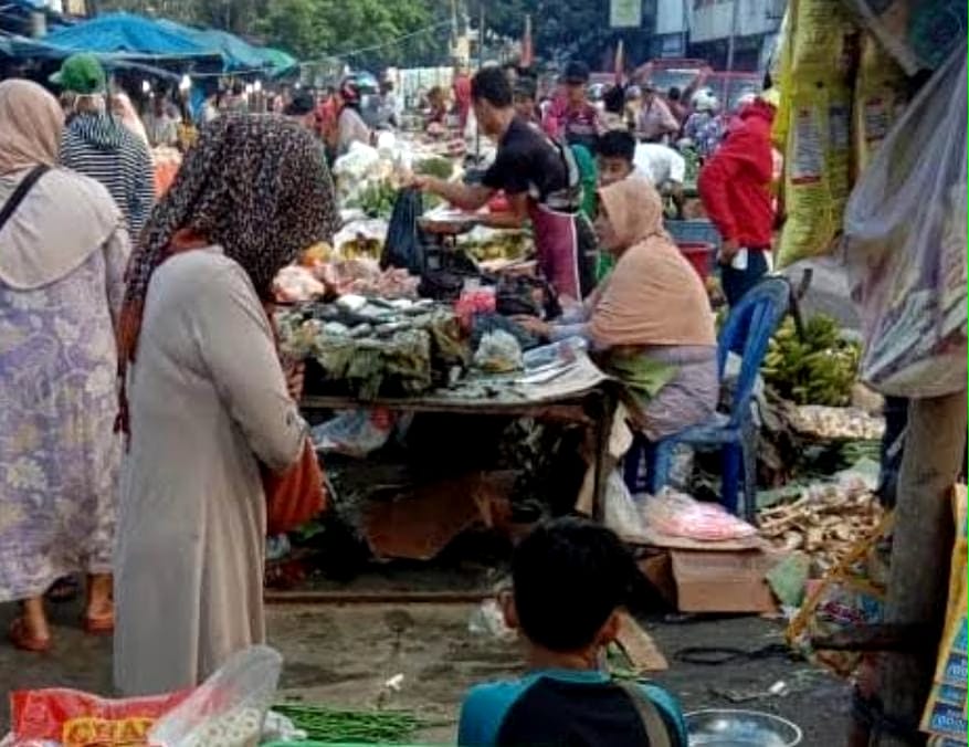 Relokasi Ratusan PKL Pasar Rangkasbitung Kembali Tertunda