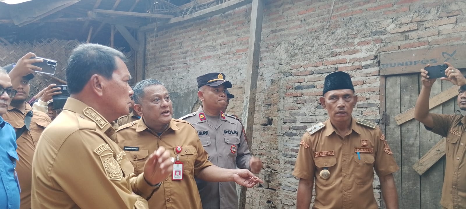 Bupati Cek Kesiapan Pembangunan RTLH, Pemilik Minta Dibangun Hari Jumat