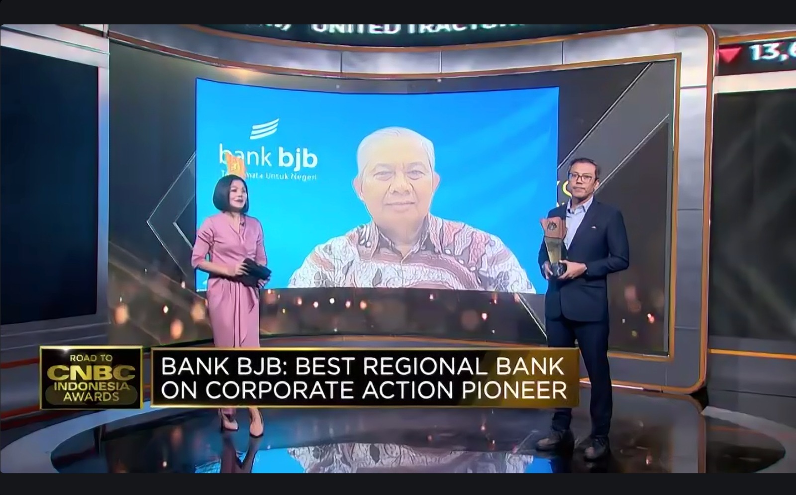 bank bjb Raih Penghargaan Best Regional Bank on Corporate Action Pioneer Road to CNBC Indonesia Award 2024