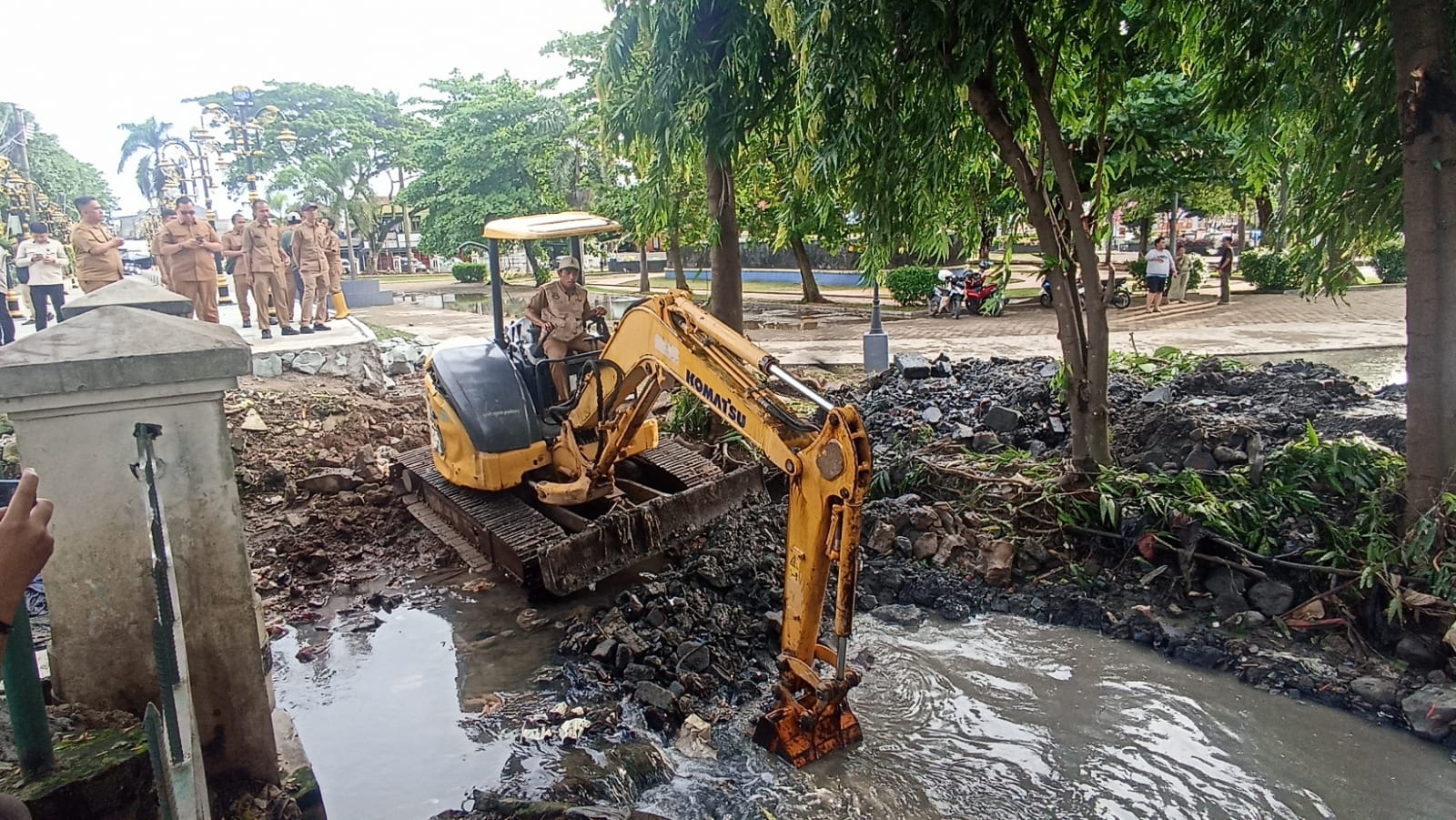 Irigasi di Taman Sari Dinormalisasi
