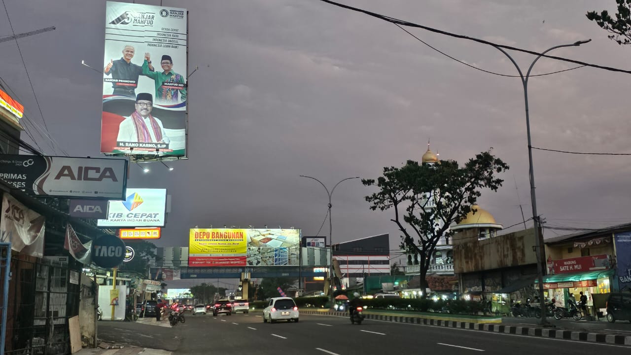 Langgar Aturan Pemasangan 10.238 APK Capres, Cawapret dan Caleg Ditertibkan