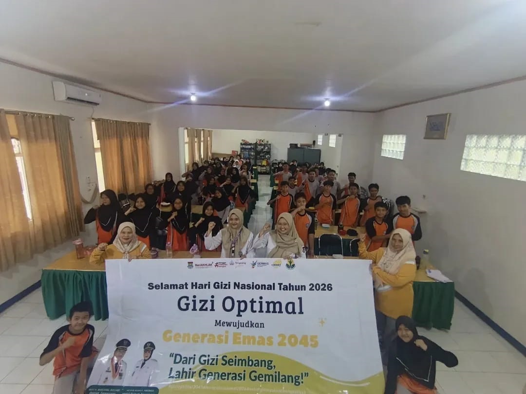 Siswa SMPN 1 Cisoka Dapat Tablet Tambah Darah