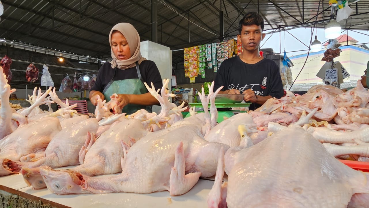 Jelang Nataru, Sejumlah Harga Bahan Pokok Naik