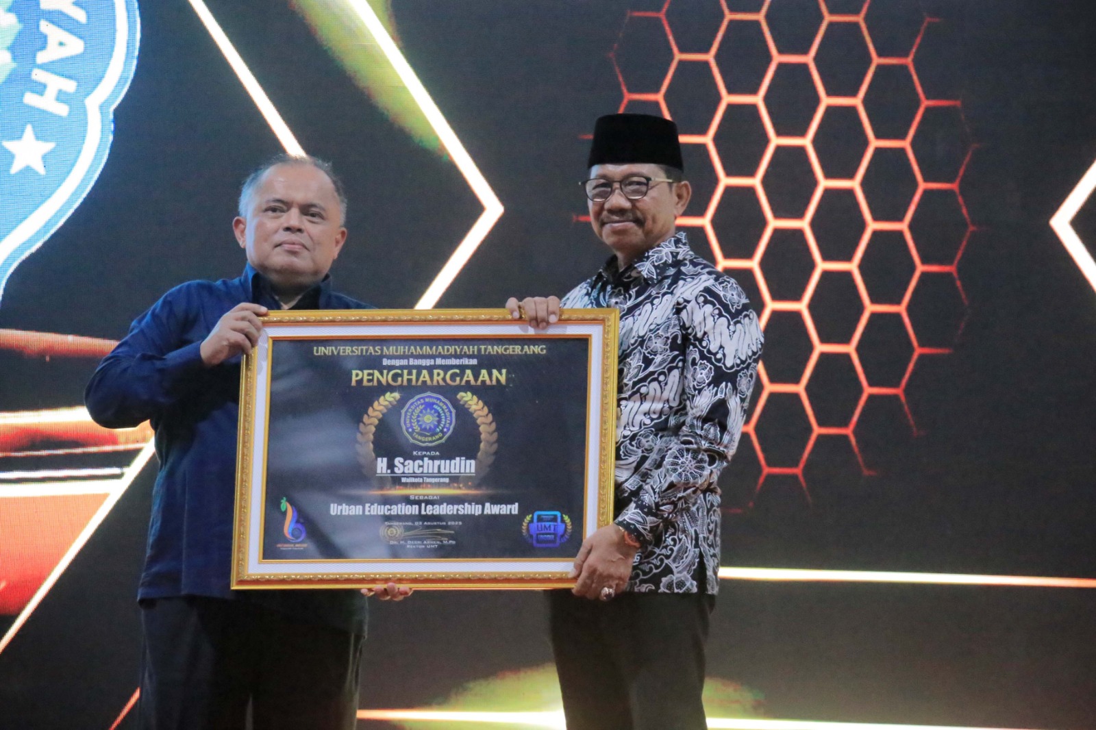 Sachrudin Diganjar Penghargaan Urban Education Leadership, UMT Menilai Wali Kota Serius Memajukan Pendidikan