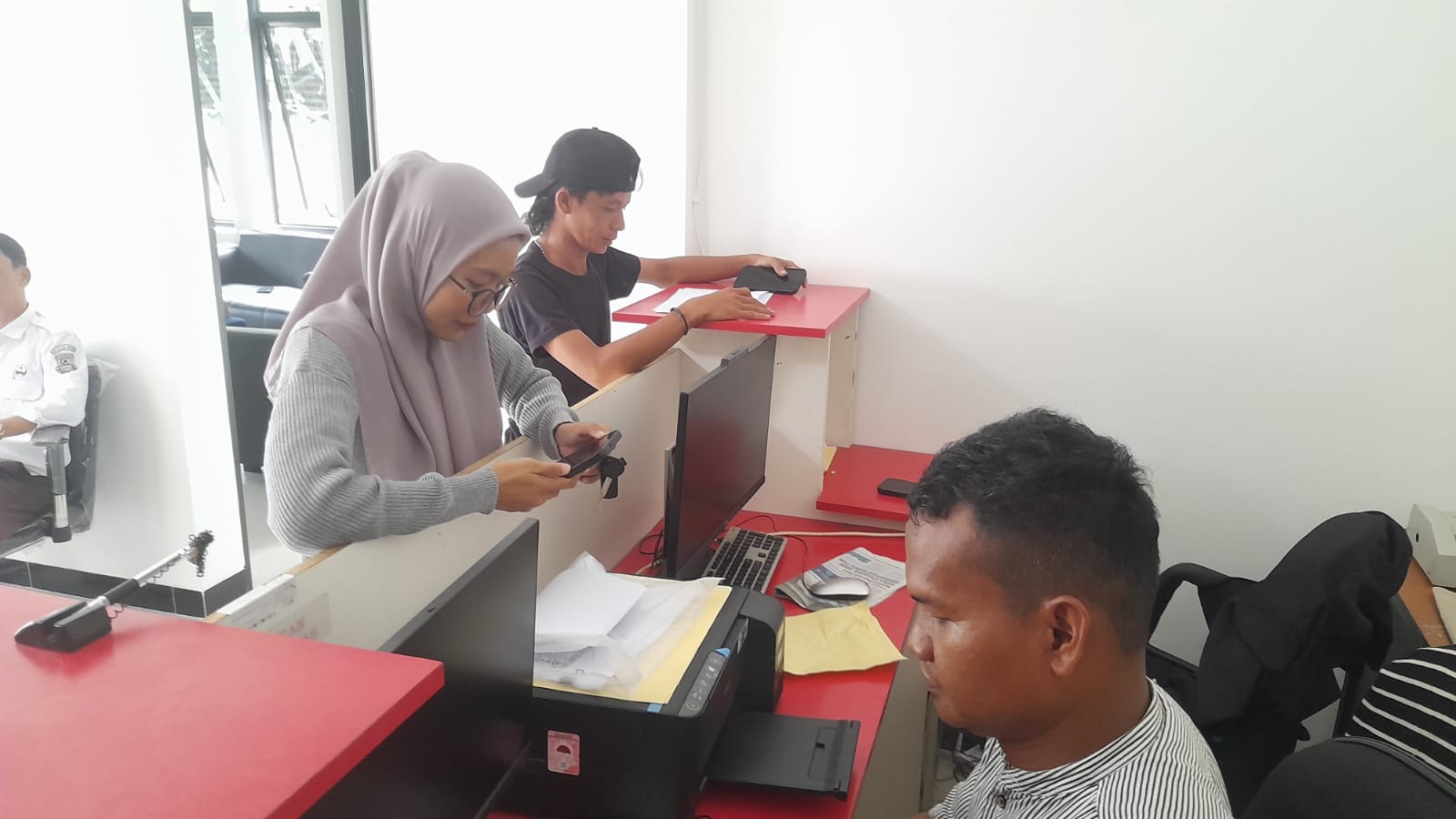 Kades Cirumpak Tanggapi Tuduhan Seorang Warga Terkait Pelayanan KTP