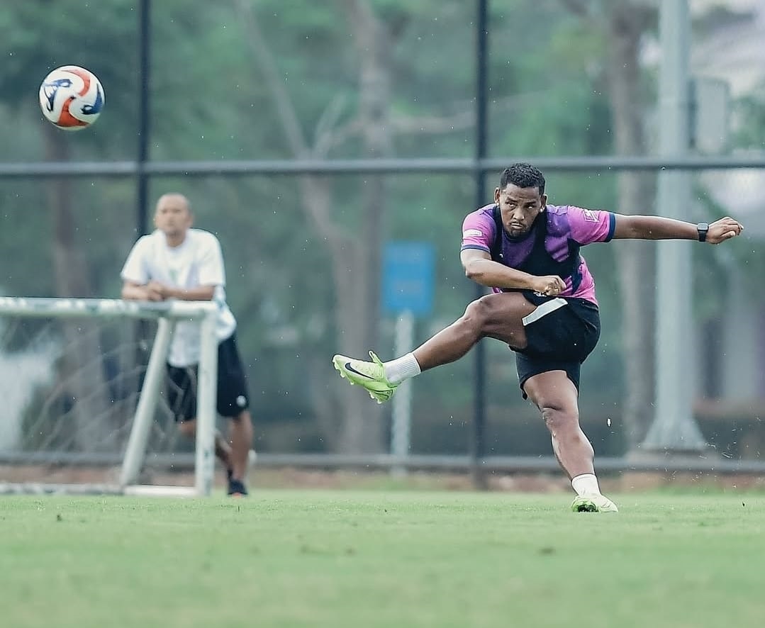 Persija vs Persita, Pembuktian Carlos Pena
