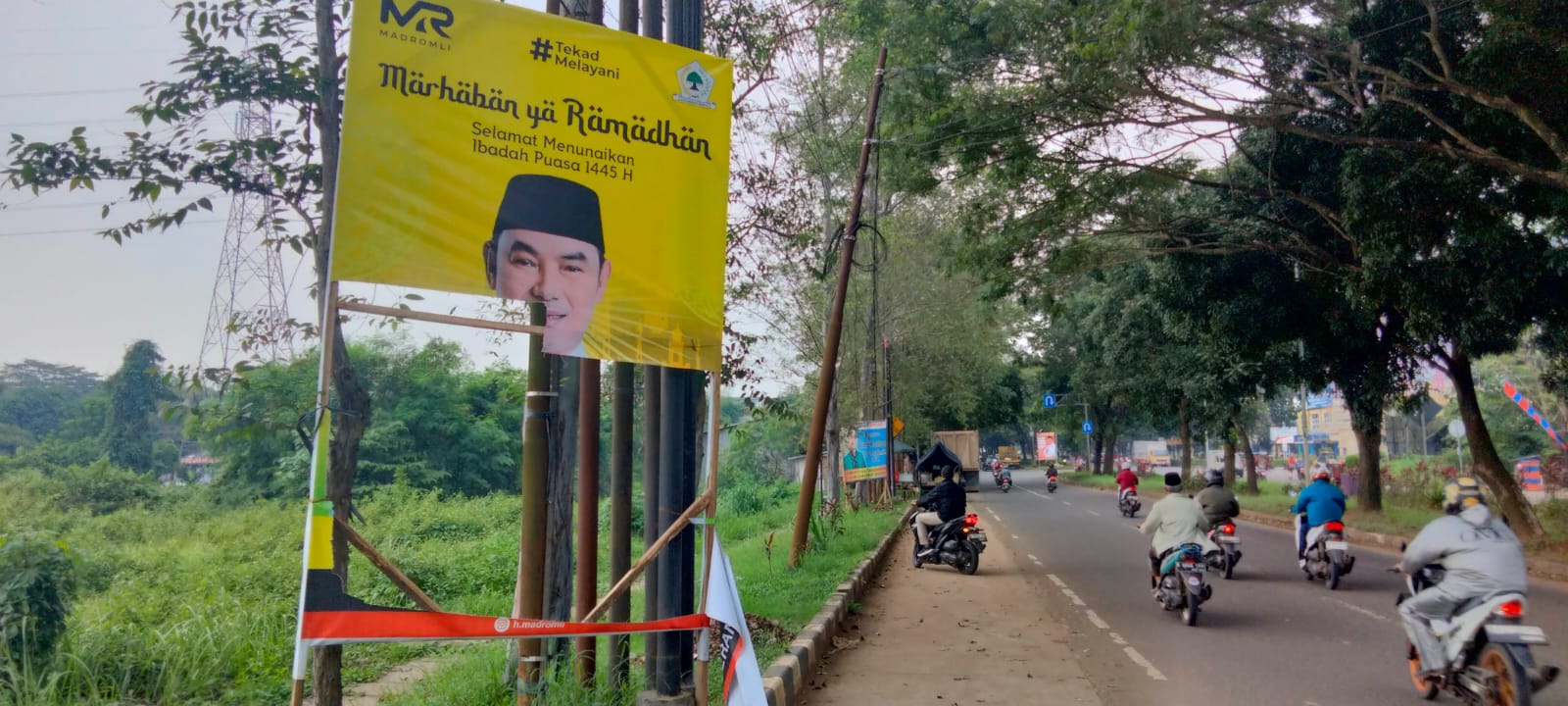 Baliho Mad Romli di Jalan Pemda Dirusak, Amud: Perusak Berpikir Kerdil