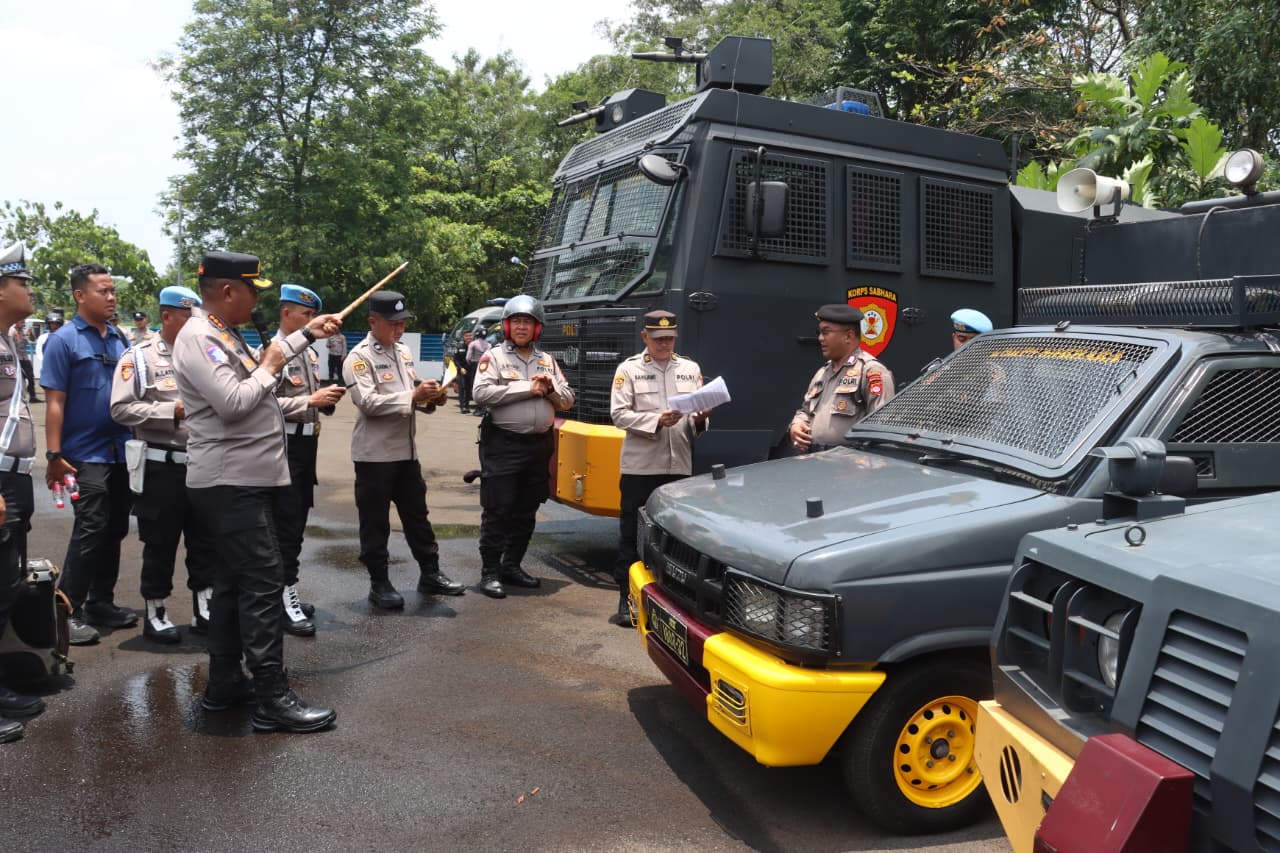 Kapolresta Tangerang Cek Kendaraan Dinas