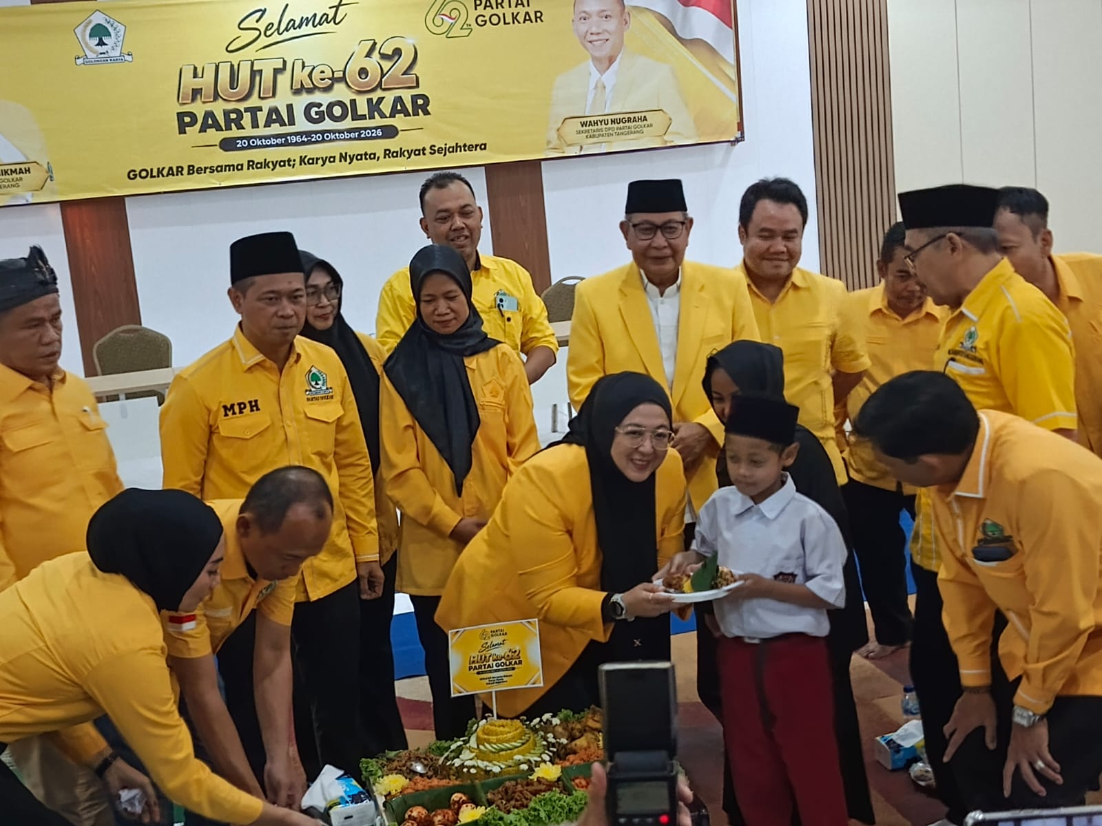 Rayakan Usia dengan Santuni 62 Anak Yatim