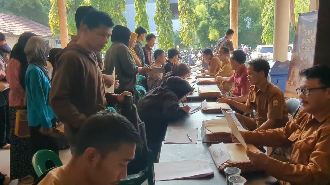 Ribuan Orang Serbu Lowongan Industri Kasemen