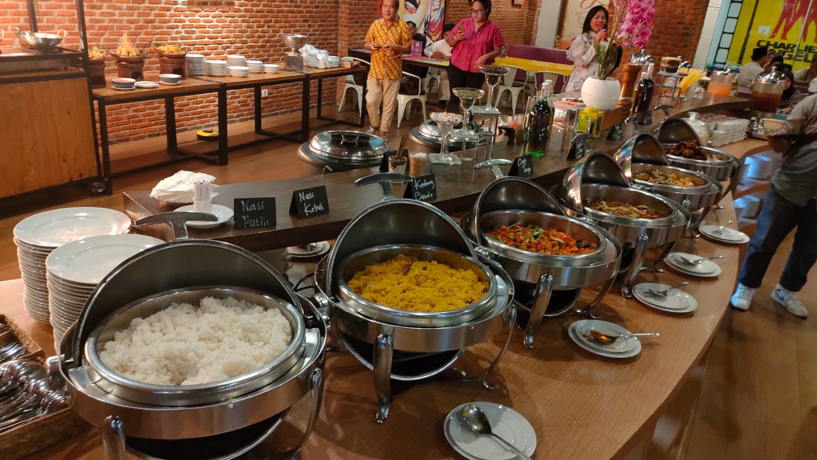 Celebrities on Ifthar, Fame Hotel Gading Serpong Tawarkan All-YOU-CAN-EAT Buffet