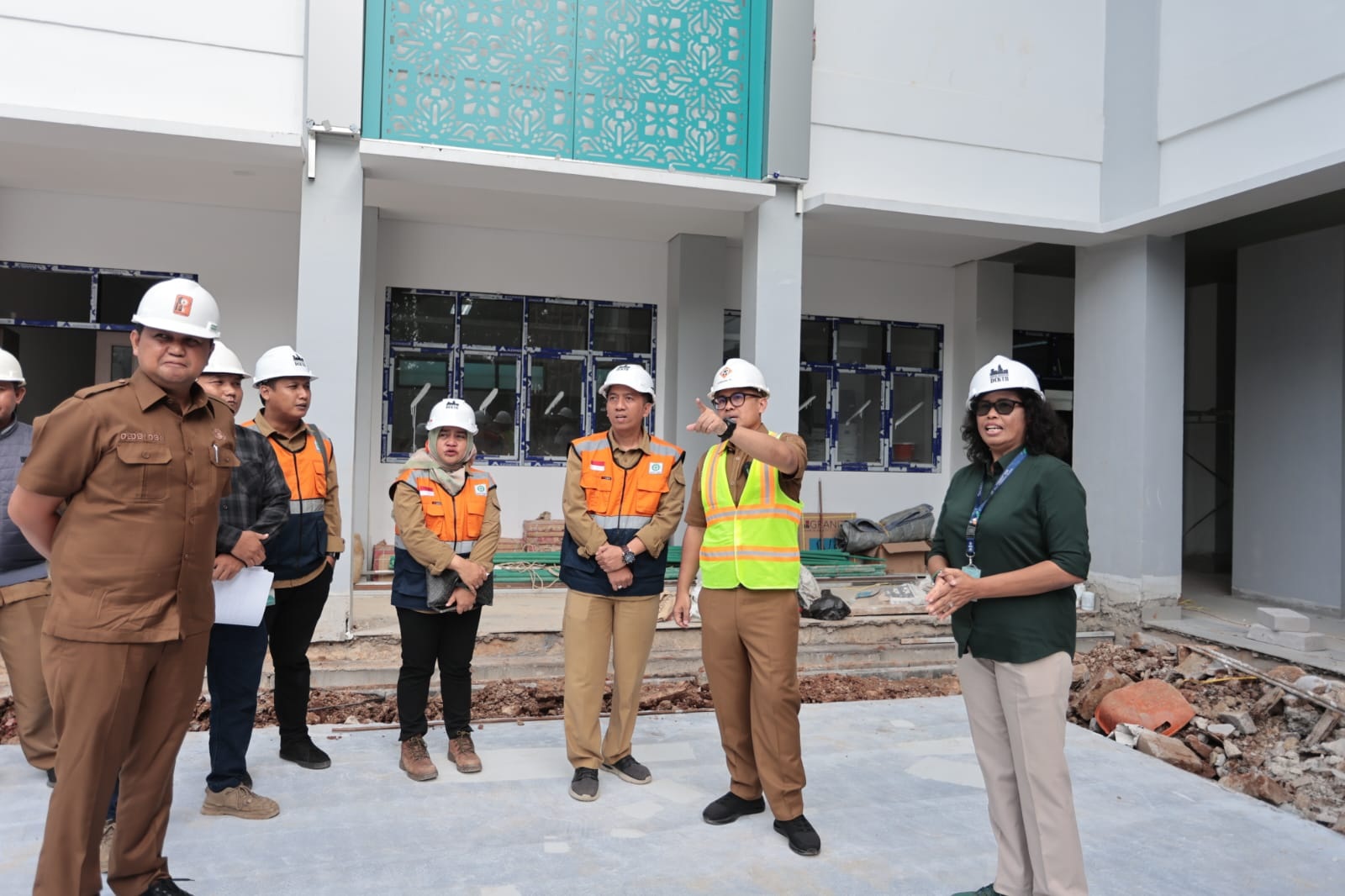 Pilar Sidak Revitalisasi Gedung SMP, Minta Pembangunan Beres Akhir Tahun