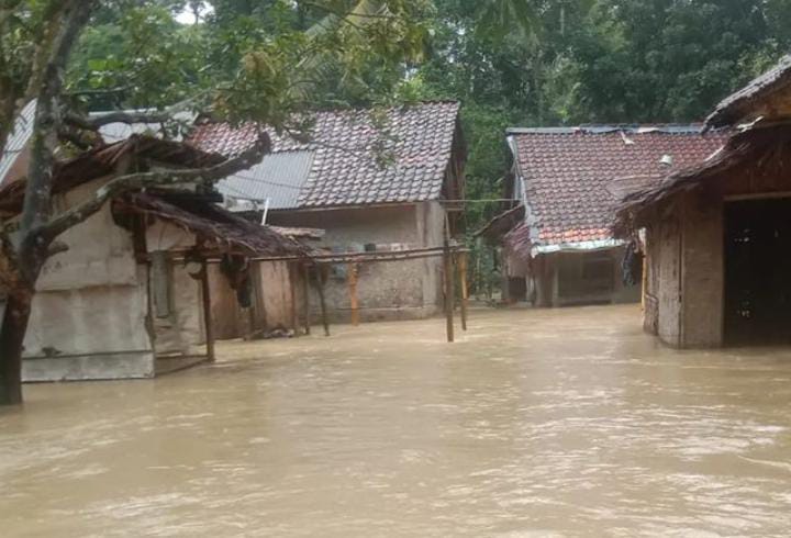 Sungai Ciliman Meluap, 6 Desa di Pandeglang Terendam Banjir 