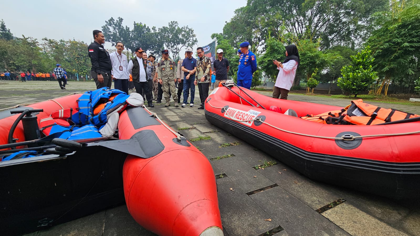 Dorong Kesadaran Masyarakat, Pemkot Gandeng Stakeholder Bersih-Bersih Kali Angke