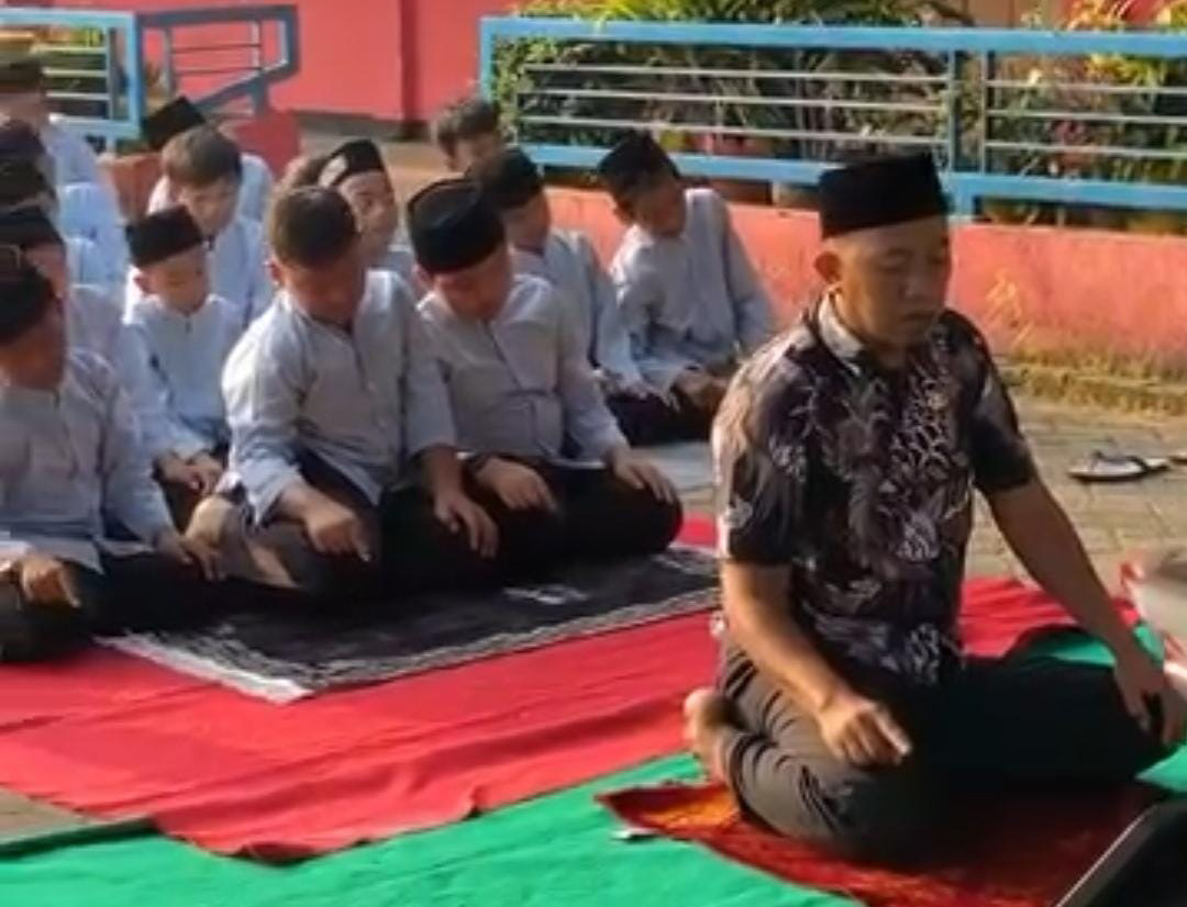SDN Jambe III Biasakan Siswa Salat Duha Berjamaah