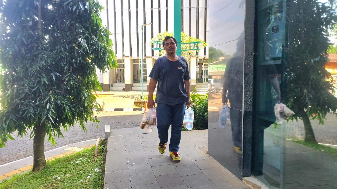 Pemkot Gencarkan Larangan Penggunaan Kantong Plastik
