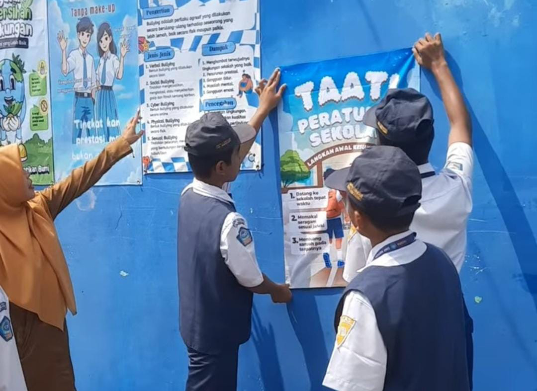SMPN 1 Sukadiri: Mengukur Kreativitas Siswa Lewat Poster  
