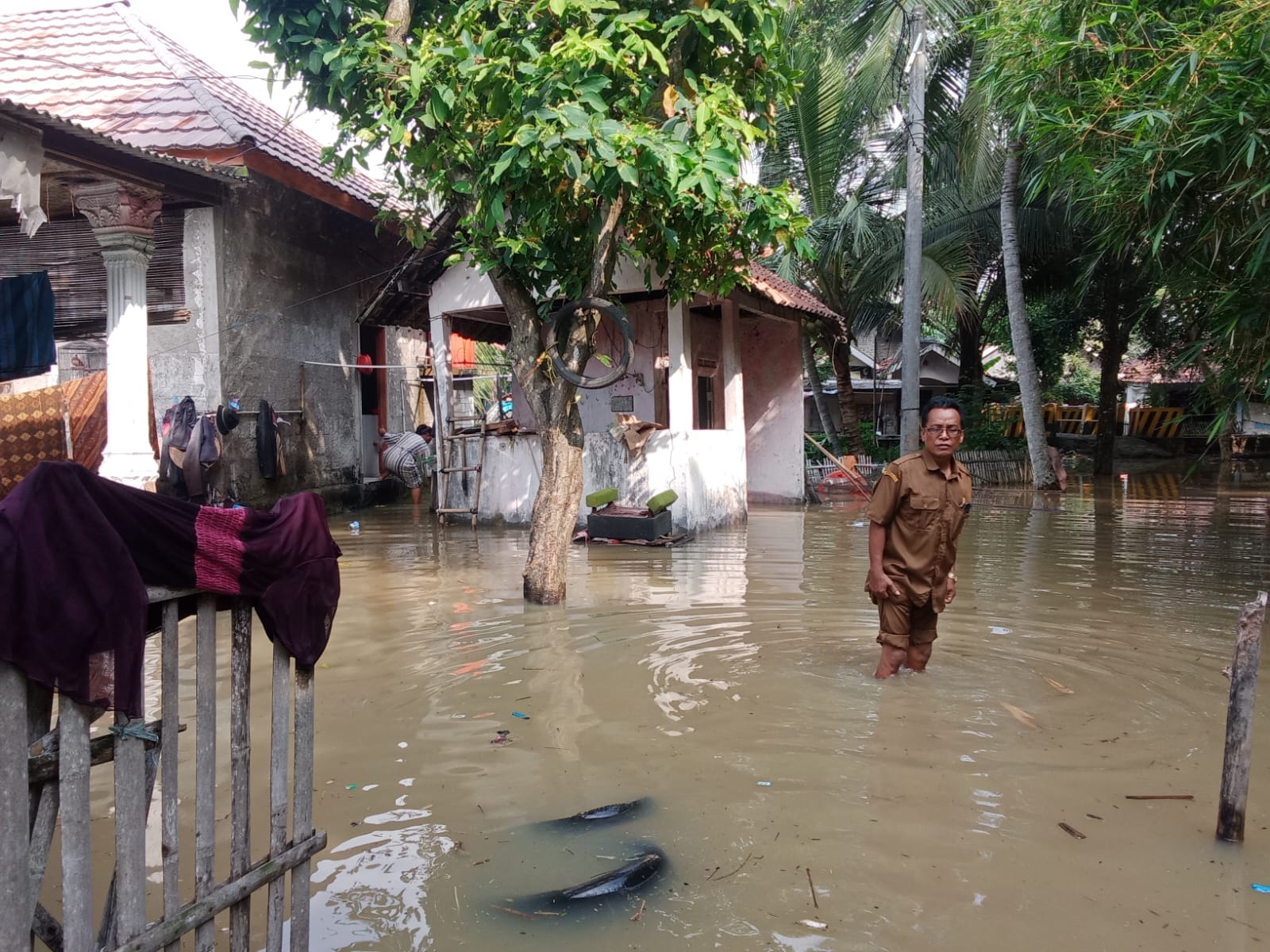 Banjir Masalah Tahunan yang Tak Pernah Teratasi di Desa Cirumpak