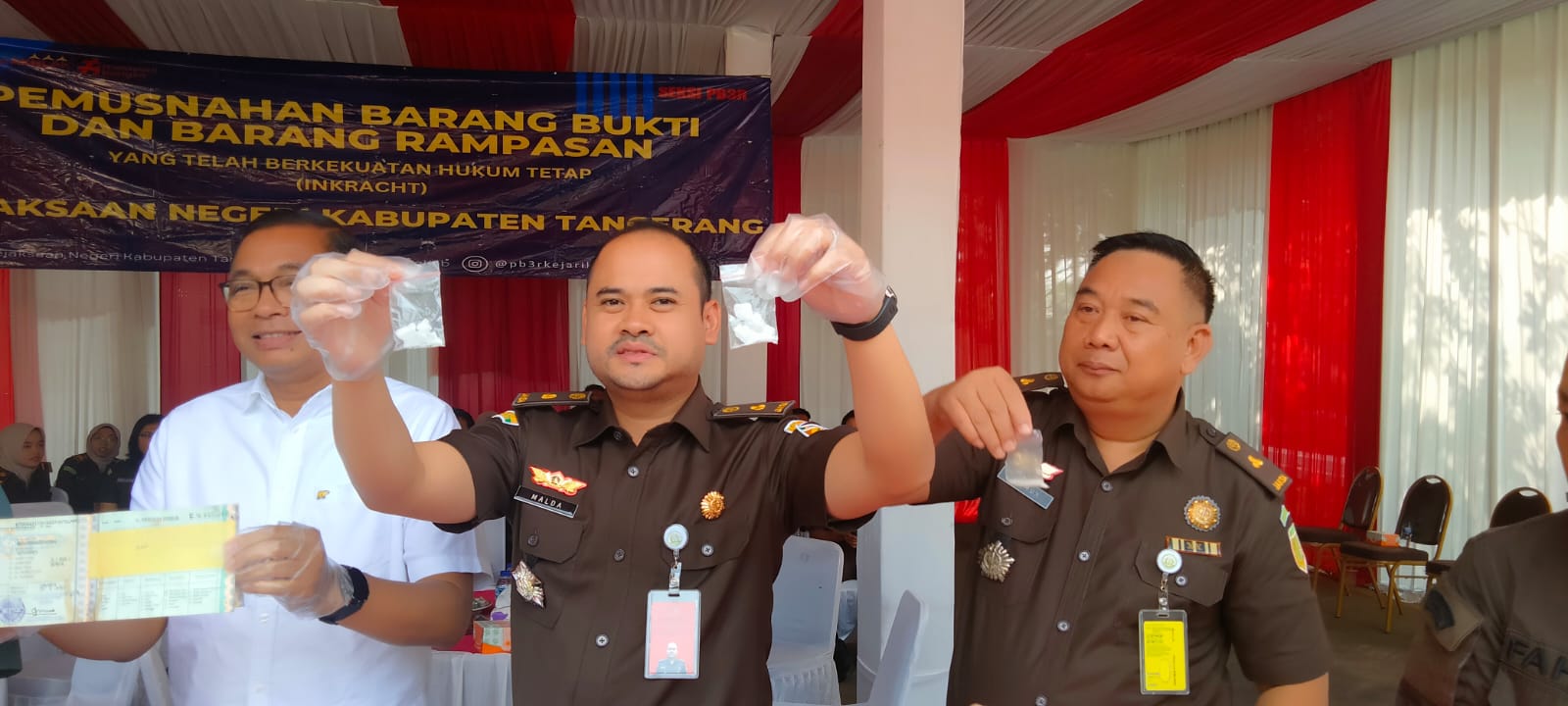 Kasus Pemalsuan BPKB dan Obat Terlarang Jadi Sorotan