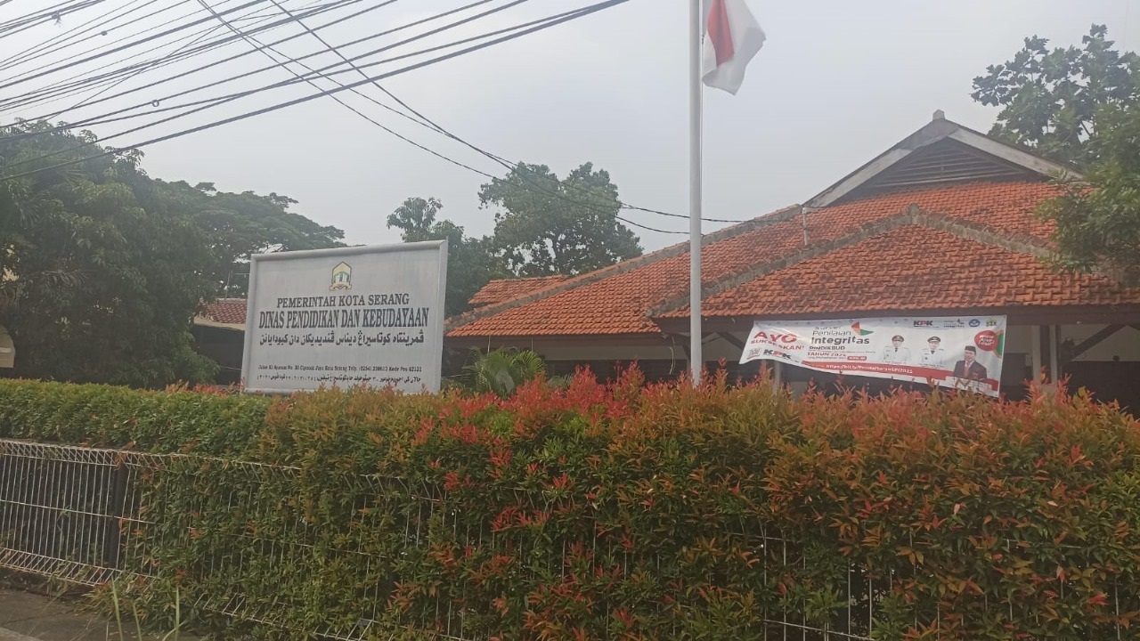 Dindikbud Numpang di SMPN 28