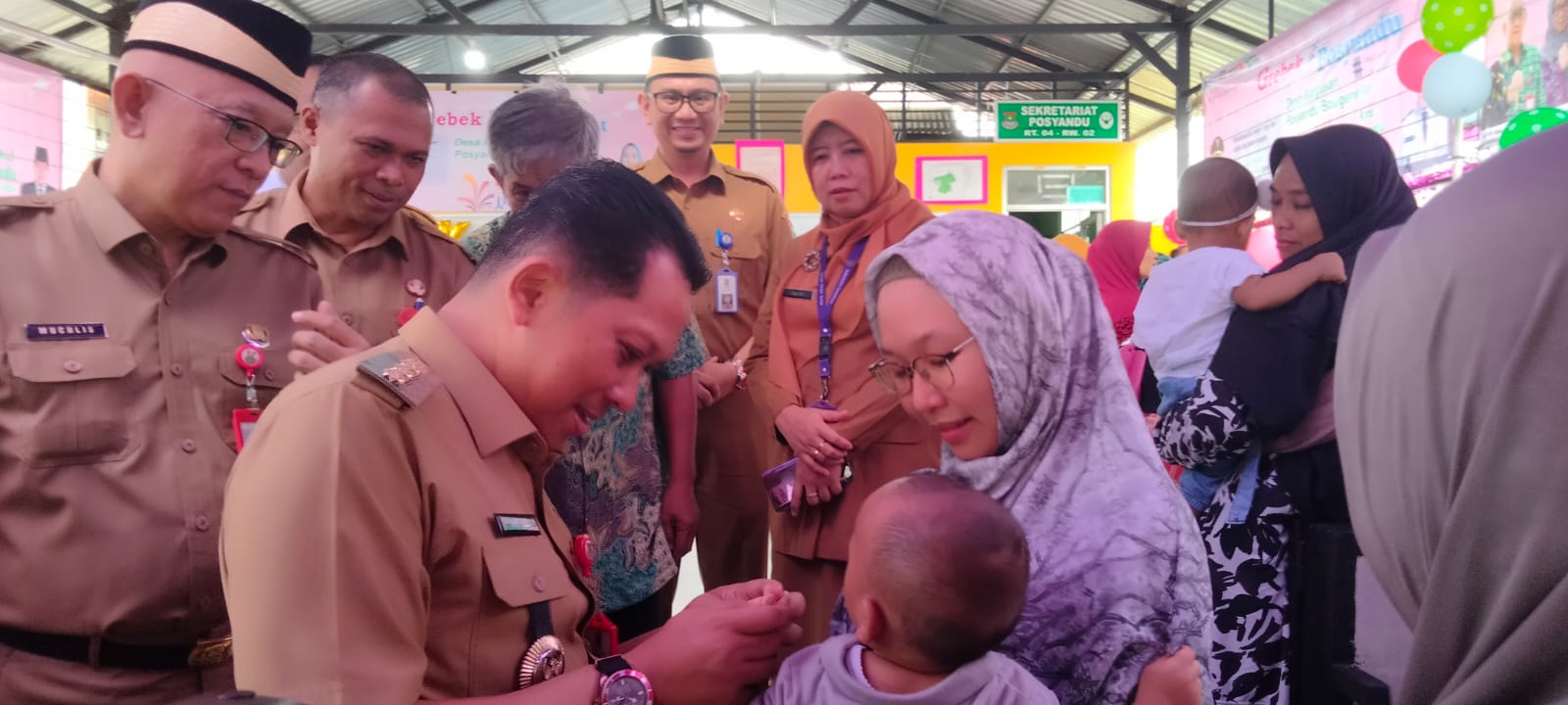 Gerebek Posyandu Digelar di Kabupaten Tangerang Balita Ramai-ramai Diperiksa