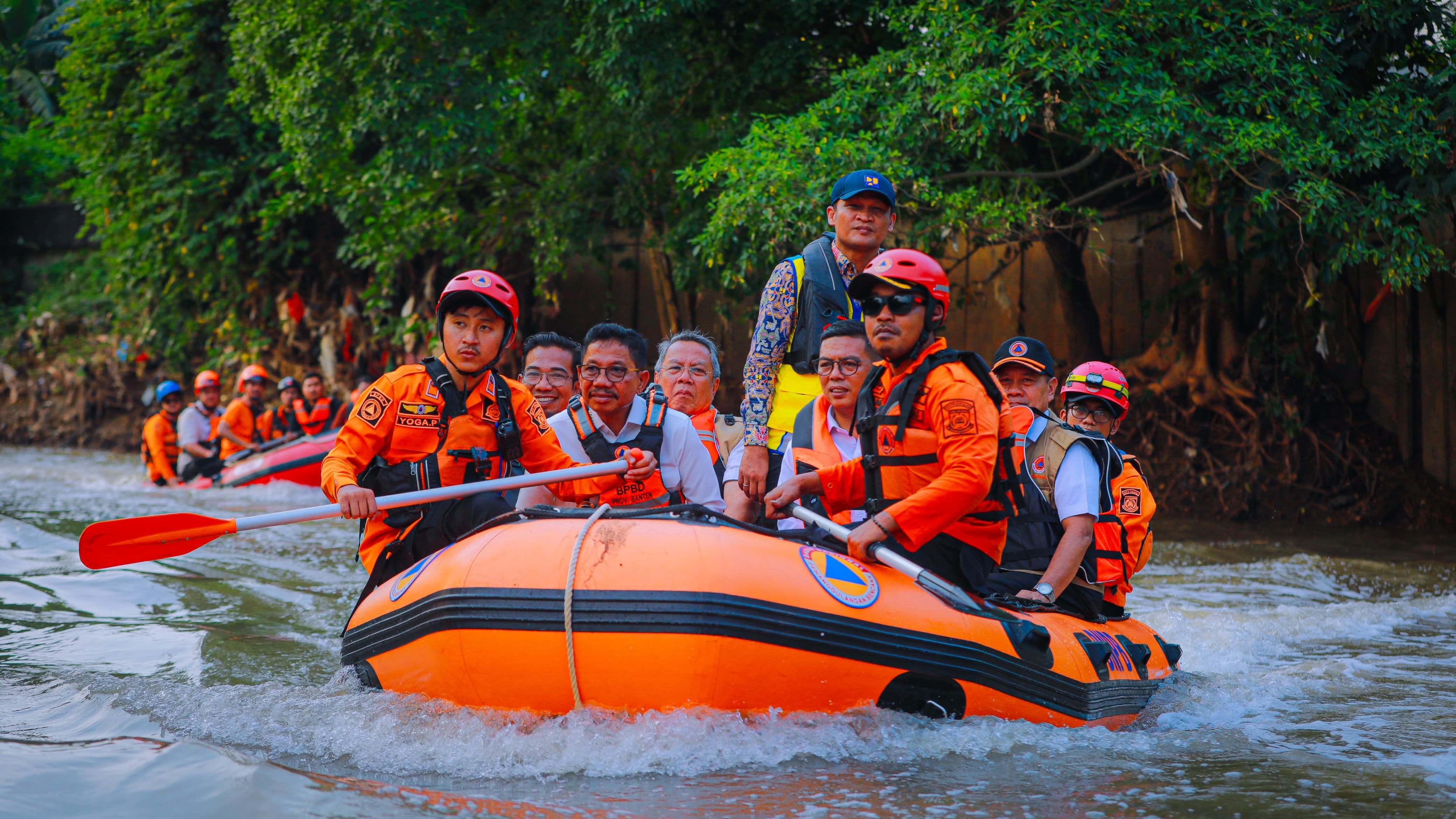 Kali Angke Dangkal dan Banyak Sampah, Penyebab Banjir Tangsel dan Kota Tangerang