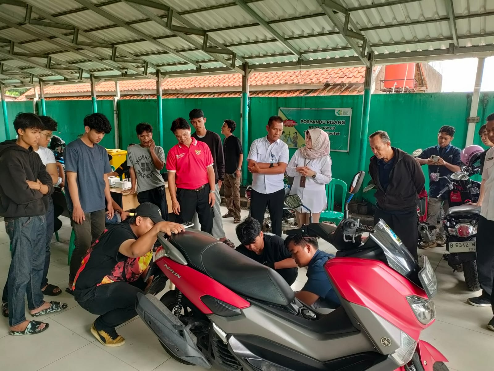Pemuda Cipayung Dilatih Jadi Montir Motor